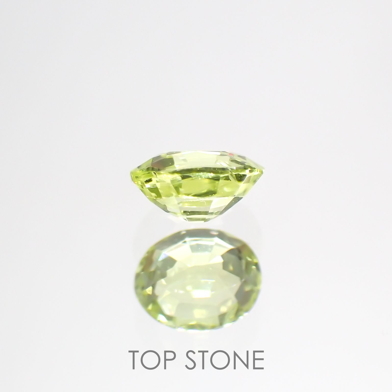 クリソベリル(宝石名クリソベリル)マダガスカル産 0.33ct 識別済[220114491]4.4x3.6mm前後