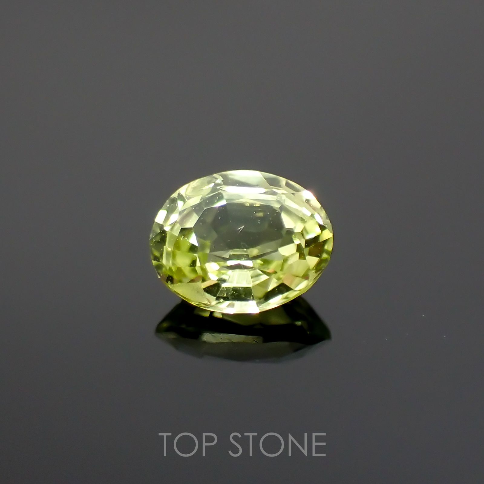 クリソベリル(宝石名クリソベリル)マダガスカル産 0.33ct 識別済[220114491]4.4x3.6mm前後