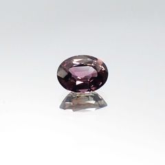 カラーチェンジサファイア 非加熱(宝石名サファイア)タンザニア産 0.61ct 識別済[230622424]5.7x4.4mm前後