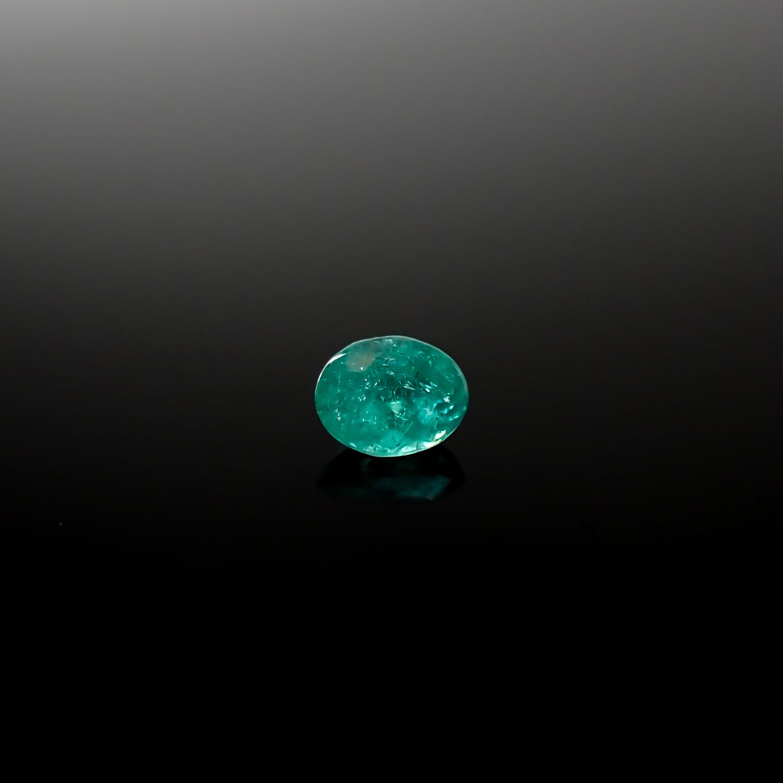 パライバトルマリン ブラジル・パライバ州バターリャ鉱山産 0.093ct[240326519]3.1x2.4mm前後