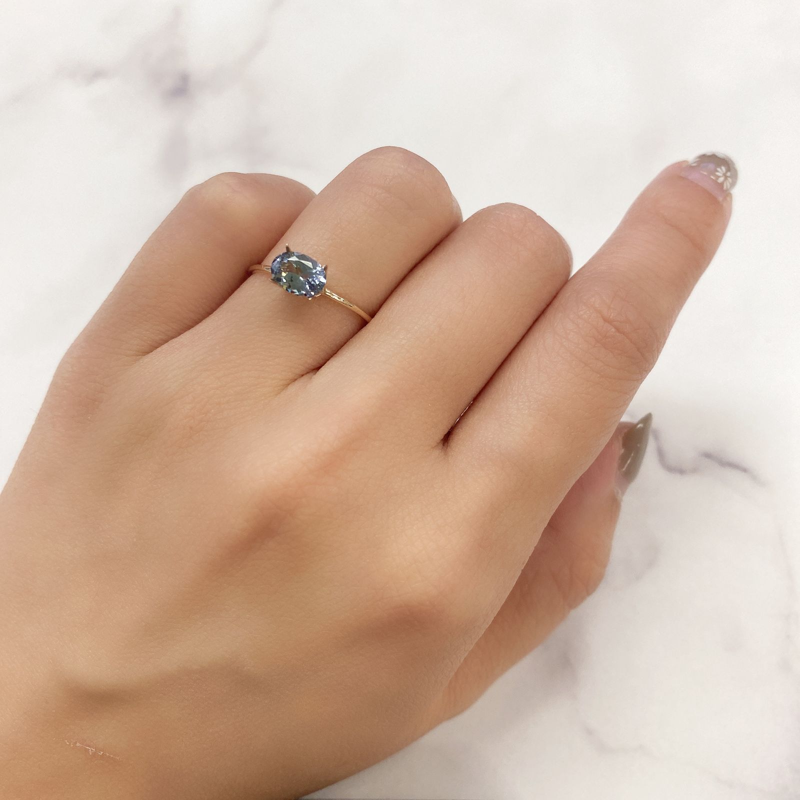 バイカラータンザナイト(宝石名バイカラー・ゾイサイト) タンザニア産 0.96ct 識別済[210812663]7.2×5.1mm前後