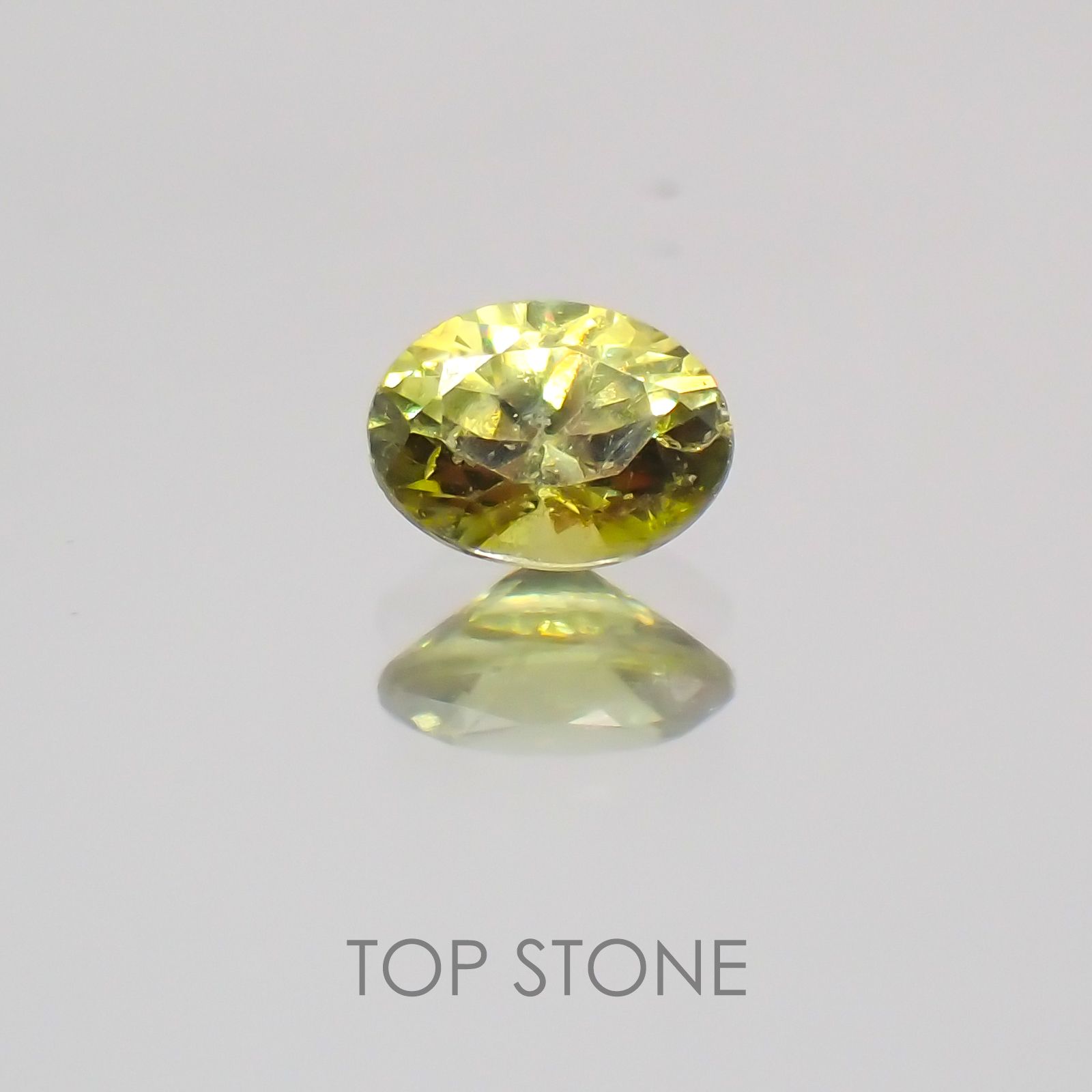 デマントイドガーネット ナミビア産 ルース 0.18ct[21069889]3.9×2.9mm前後