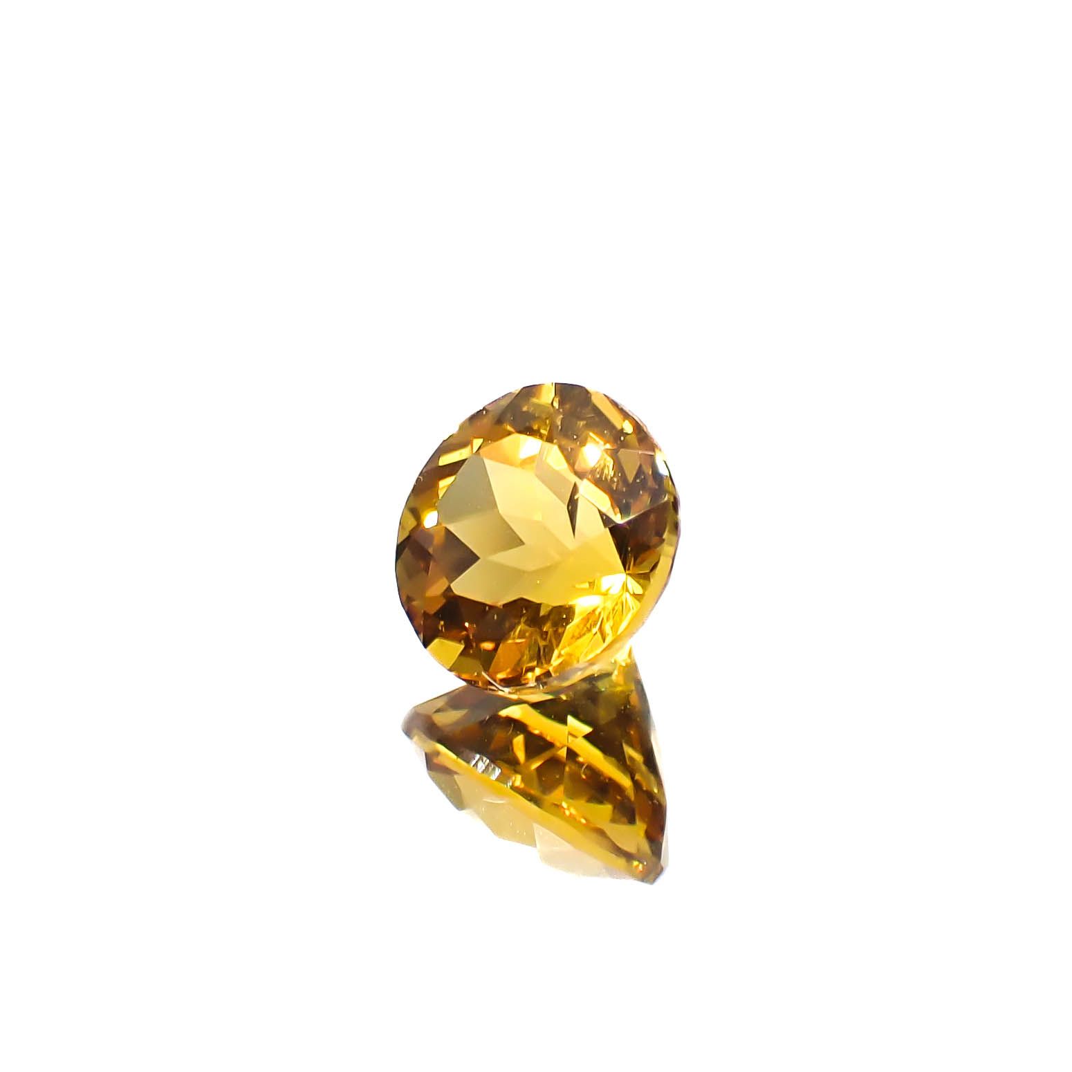 ゴールデンベリル ブラジル産 0.76ct [250530351]5.8x5.8mm前後