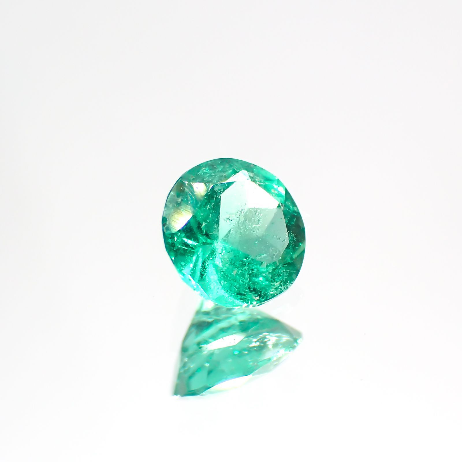 エメラルド(宝石名エメラルド) コロンビア産 0.293ct ソ付(彩珠)[211013170]4.5×4.5mm前後