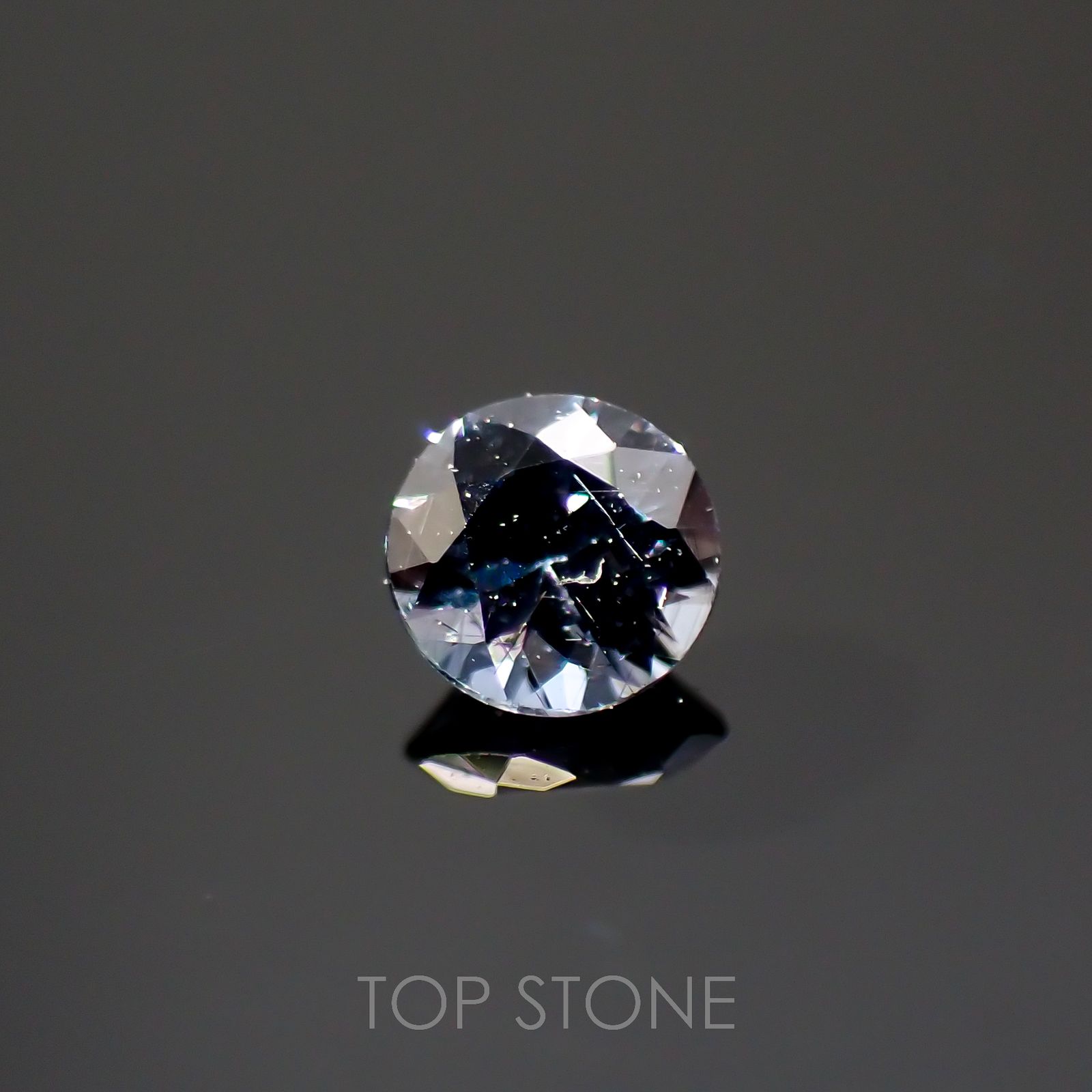 カラーチェンジガーネット アレキタイプ(宝石名ガーネット)マダガスカル・ベキリー産 0.083ct 識別済[220616544]2.6x2.6mm前後