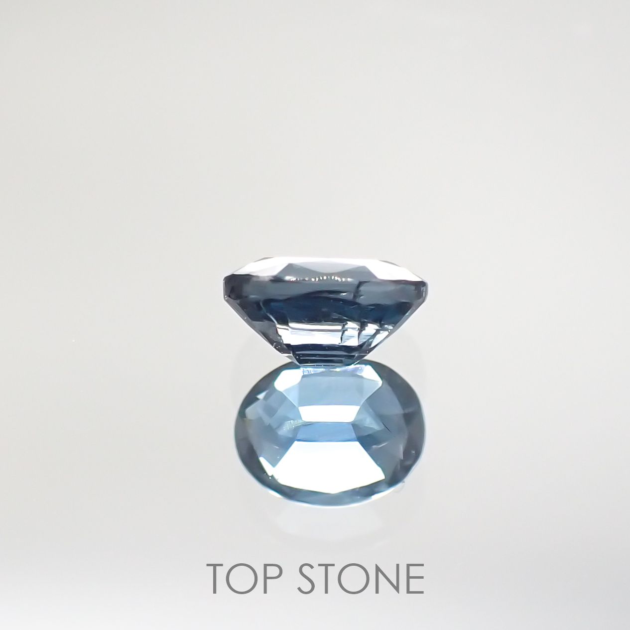 オーシャンブルーカイヤナイト インド産 ルース 0.46ct[210812353]5×3.9mm前後