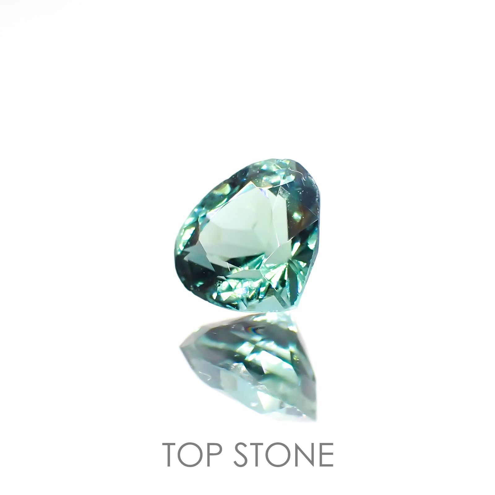 グリーントルマリン アフガニスタン産 0.62ct [220114106]5.4x5.7mm前後