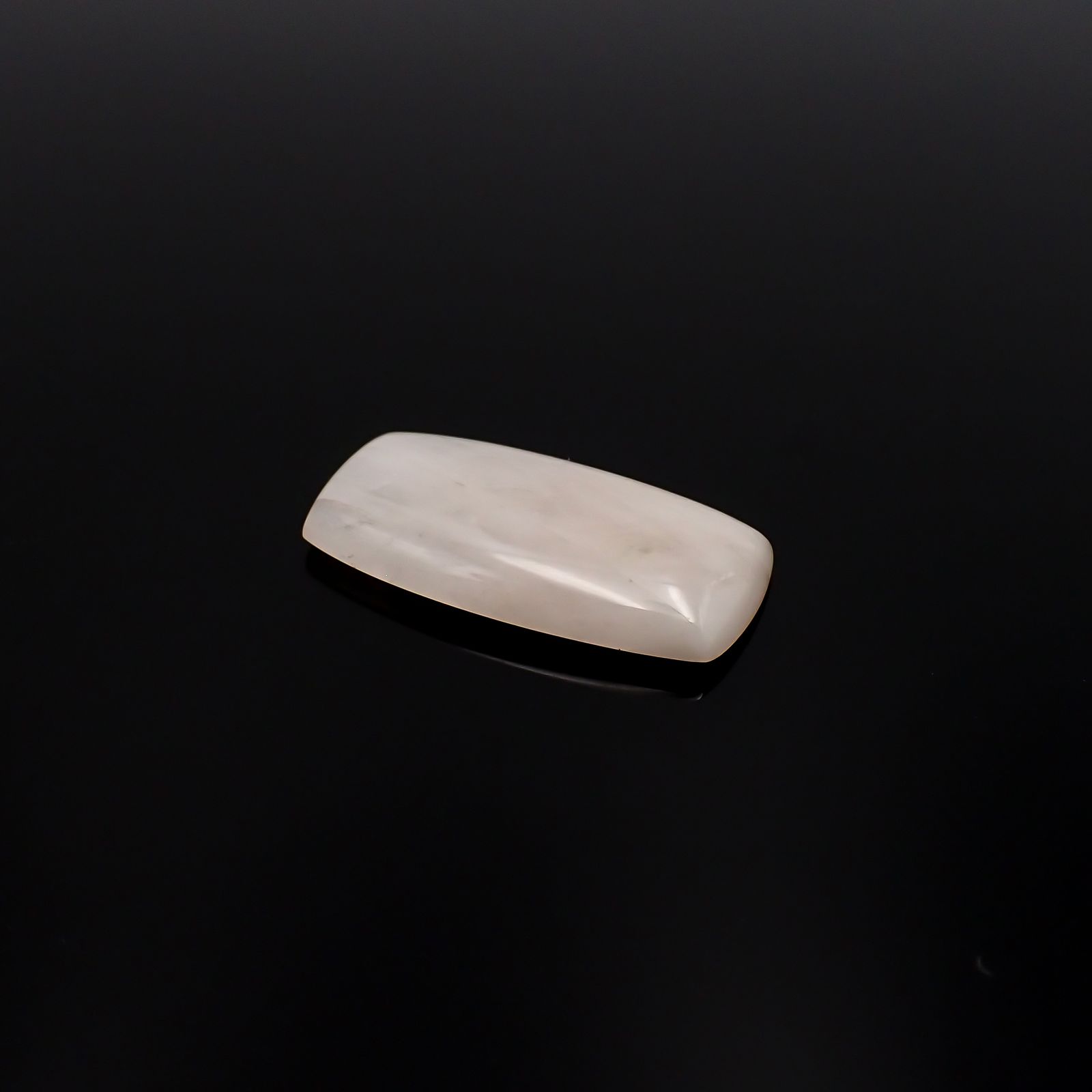 フェナカイト(宝石名ブラウン・フェナカイト)ブラジル産 13.971ct ソ付(彩珠)[231023797]24.8x13mm前後
