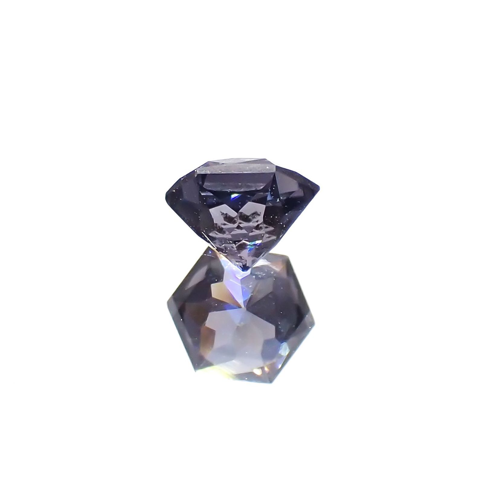 ◇ヘキサゴンカット◇バイオレットスピネル(宝石名スピネル)ビルマ/マダガスカル産 0.56ct 識別済[250220661]4.5x4.4mm前後