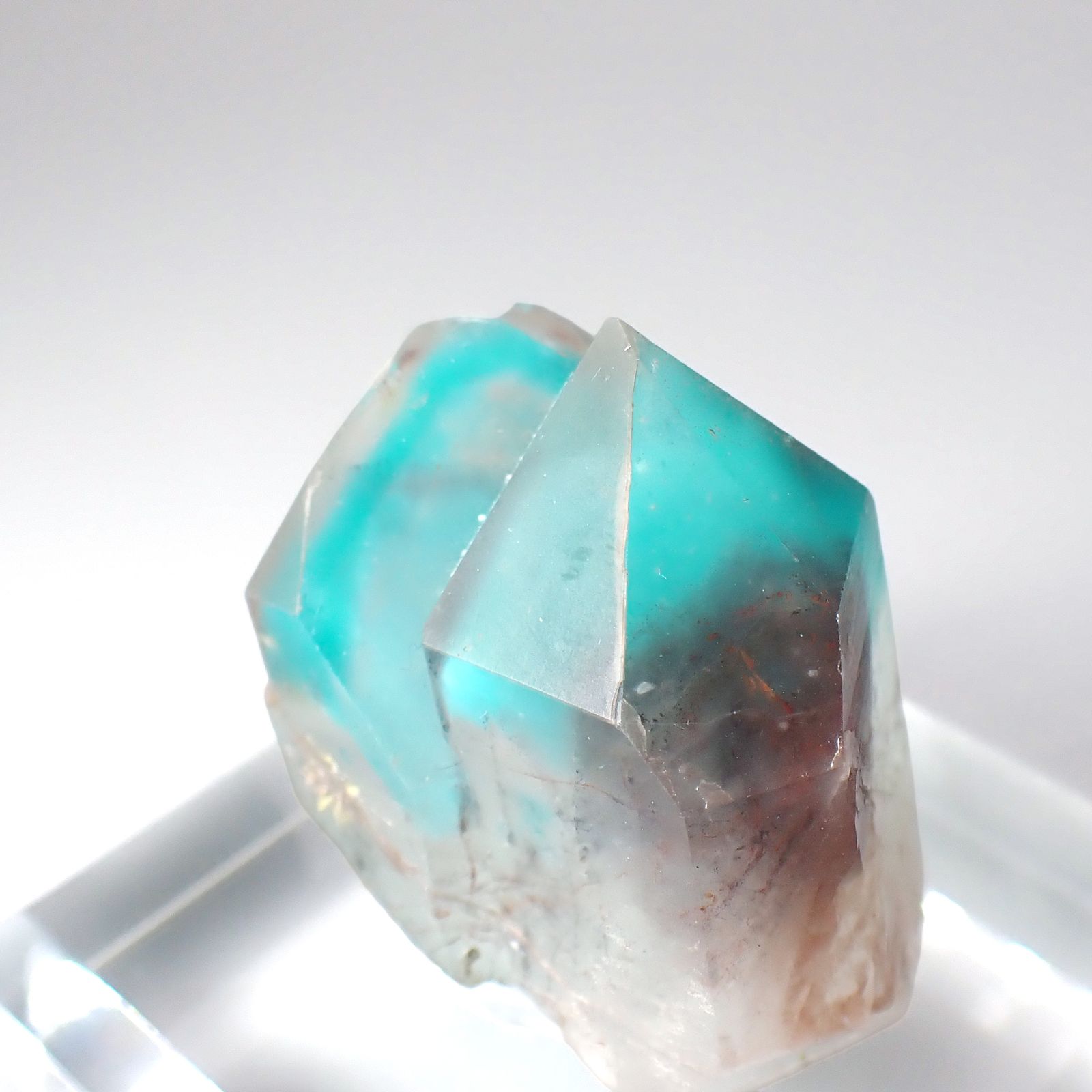 アホイトインクォーツ原石 南アフリカ・メッシーナ鉱山産 アクリル台座付き 159.82ct(31.96g) / 36x21.7x32.1mm前後 [260532292]