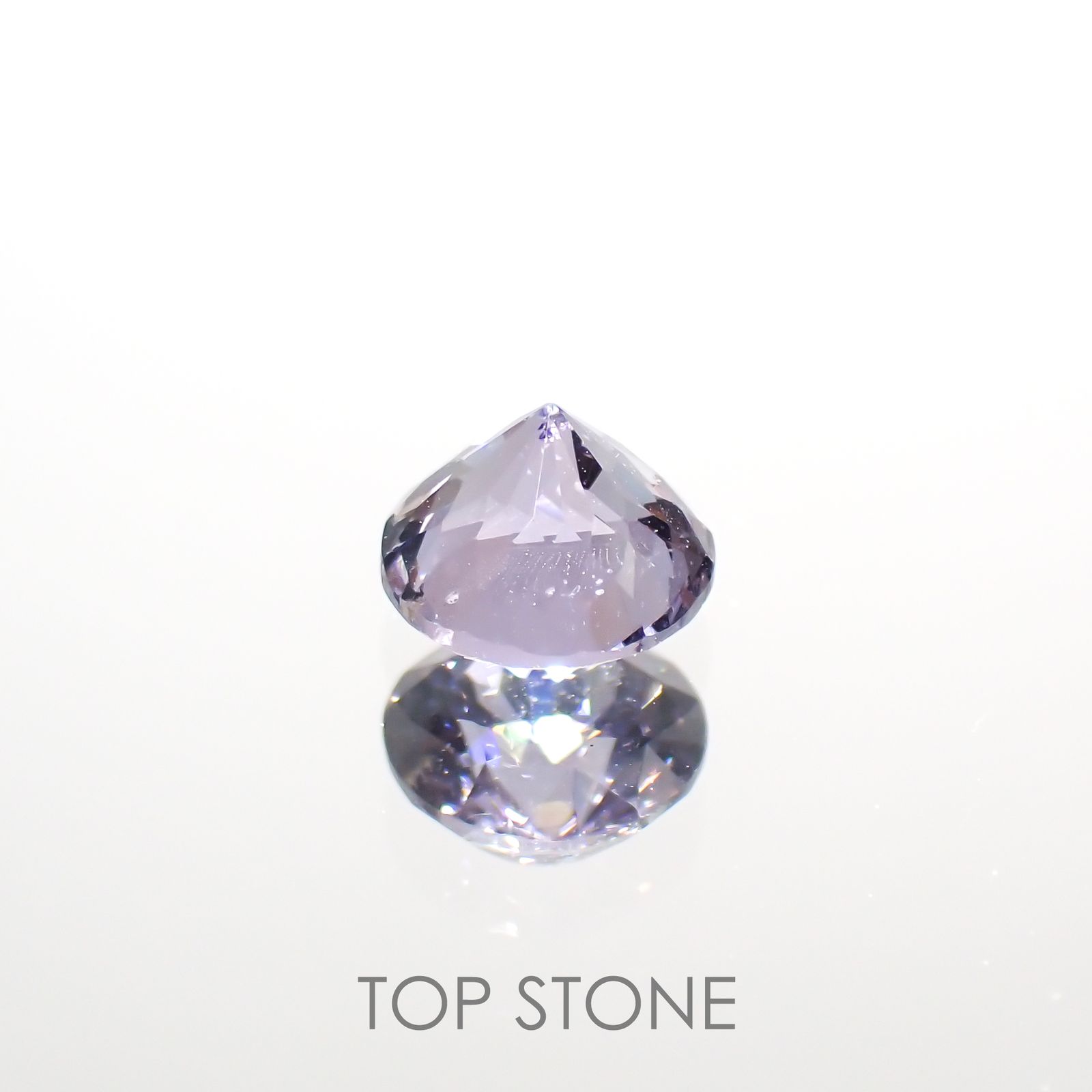 バイオレットスピネル(宝石名スピネル)ビルマ/マダガスカル産 0.66ct 識別済[220114560]5.1x5.1mm前後