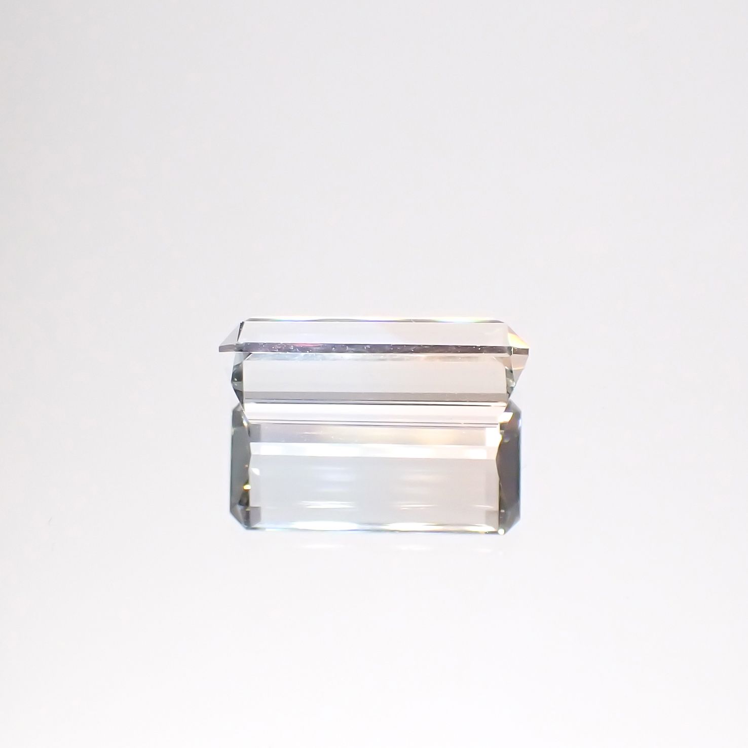 バイカラートパーズ ウクライナ産 2.77ct[231024044]11.4x5.4mm前後
