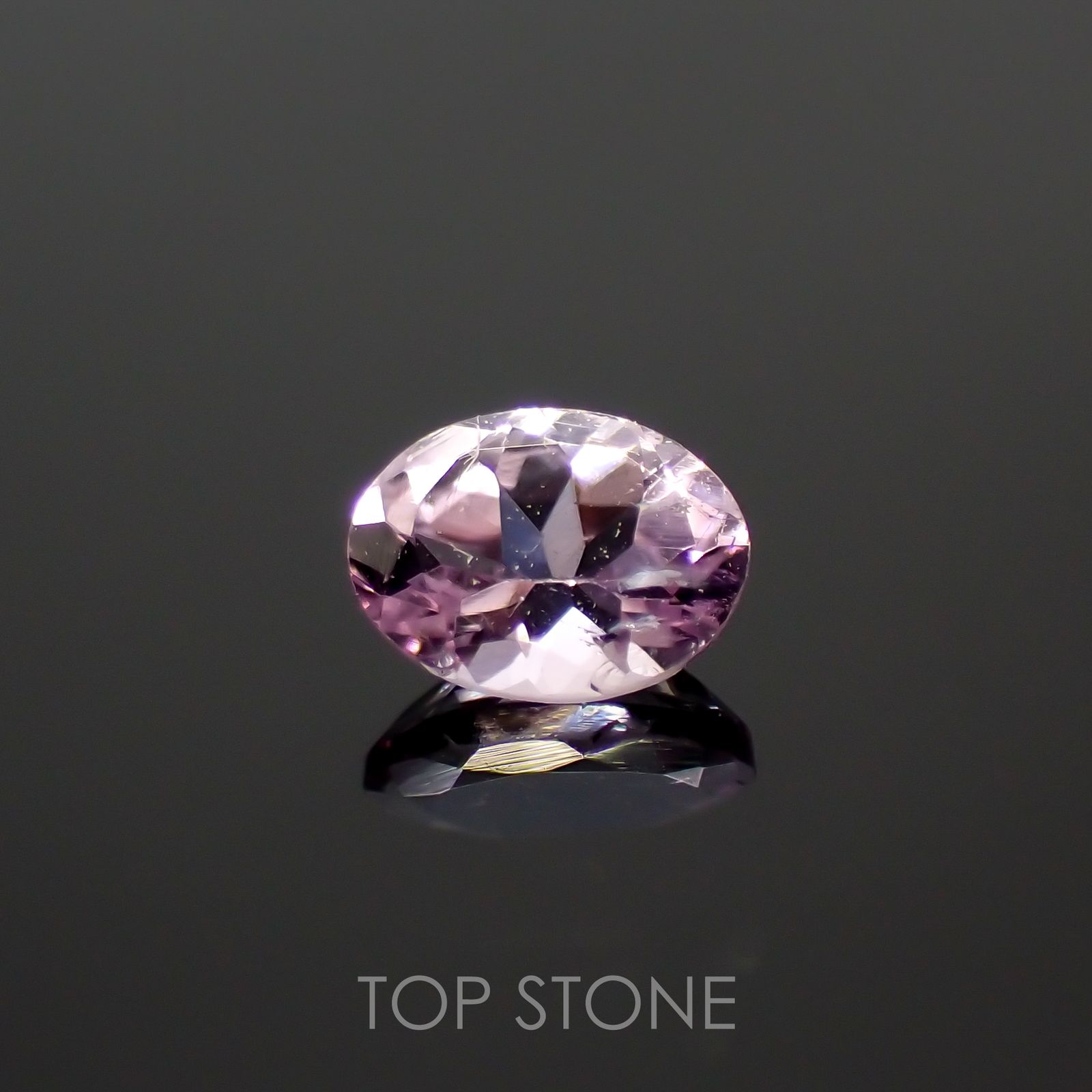 ピンクゾイサイト(宝石名ピンク・ゾイサイト)タンザニア産 0.19ct 識別済[220114941]4.2x3.1mm前後