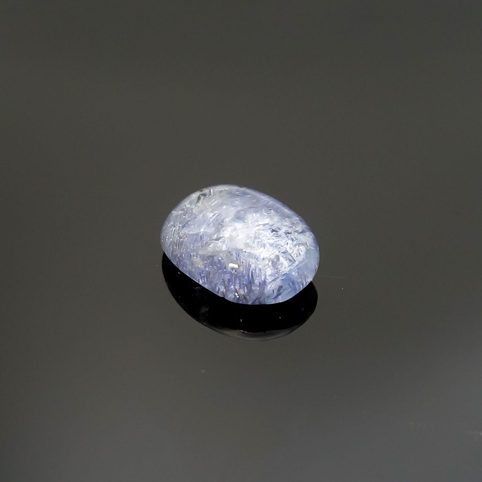 デュモルチェライトインクォーツ ブラジル産 1.93ct [220115282]9.7x7.2mm前後