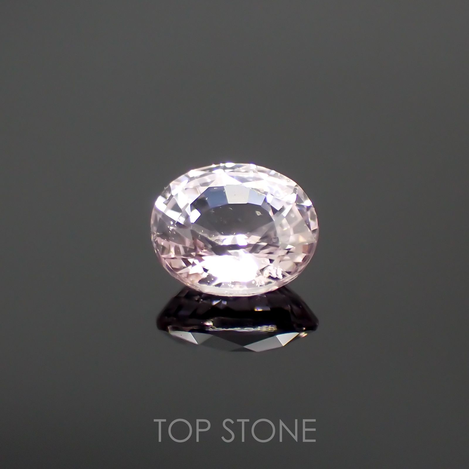 ピンクサファイア(宝石名ピンク・サファイア) マダガスカル/スリランカ産 0.68ct 識別済[210712562]5.4×4.6mm前後