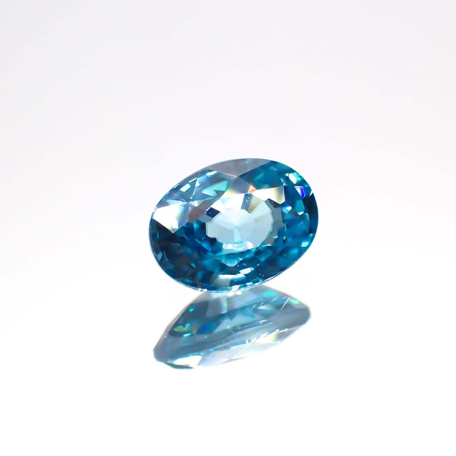 ブルージルコン(宝石名ジルコン) カンボジア産 1.19ct 識別済[20063103]6.5×5mm前後