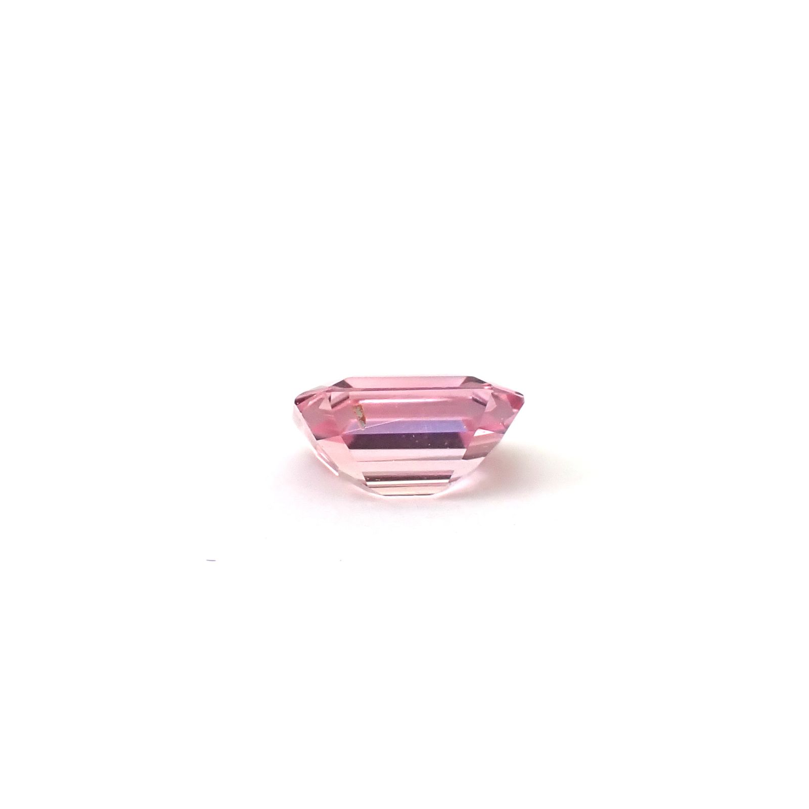 パパラチャサファイア(宝石名サファイア/別名パパラチャ・サファイア)スリランカ産 DGL鑑付 0.248ct / 3.98x3.04mm前後 [260632265]