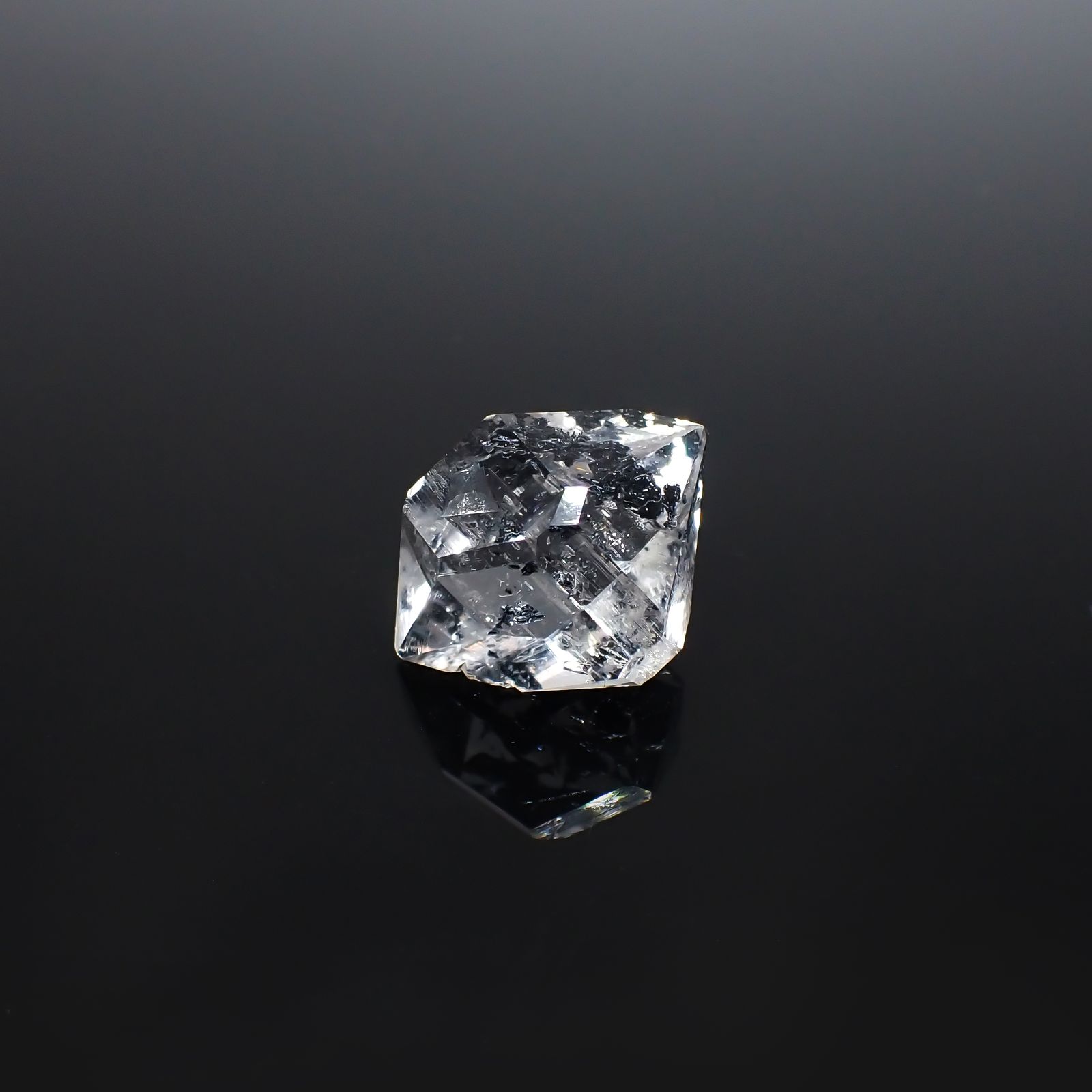 ハーキマーダイヤモンド 原石 アメリカ・ニューヨーク州産 18.46ct[231225127]20x15.5mm前後