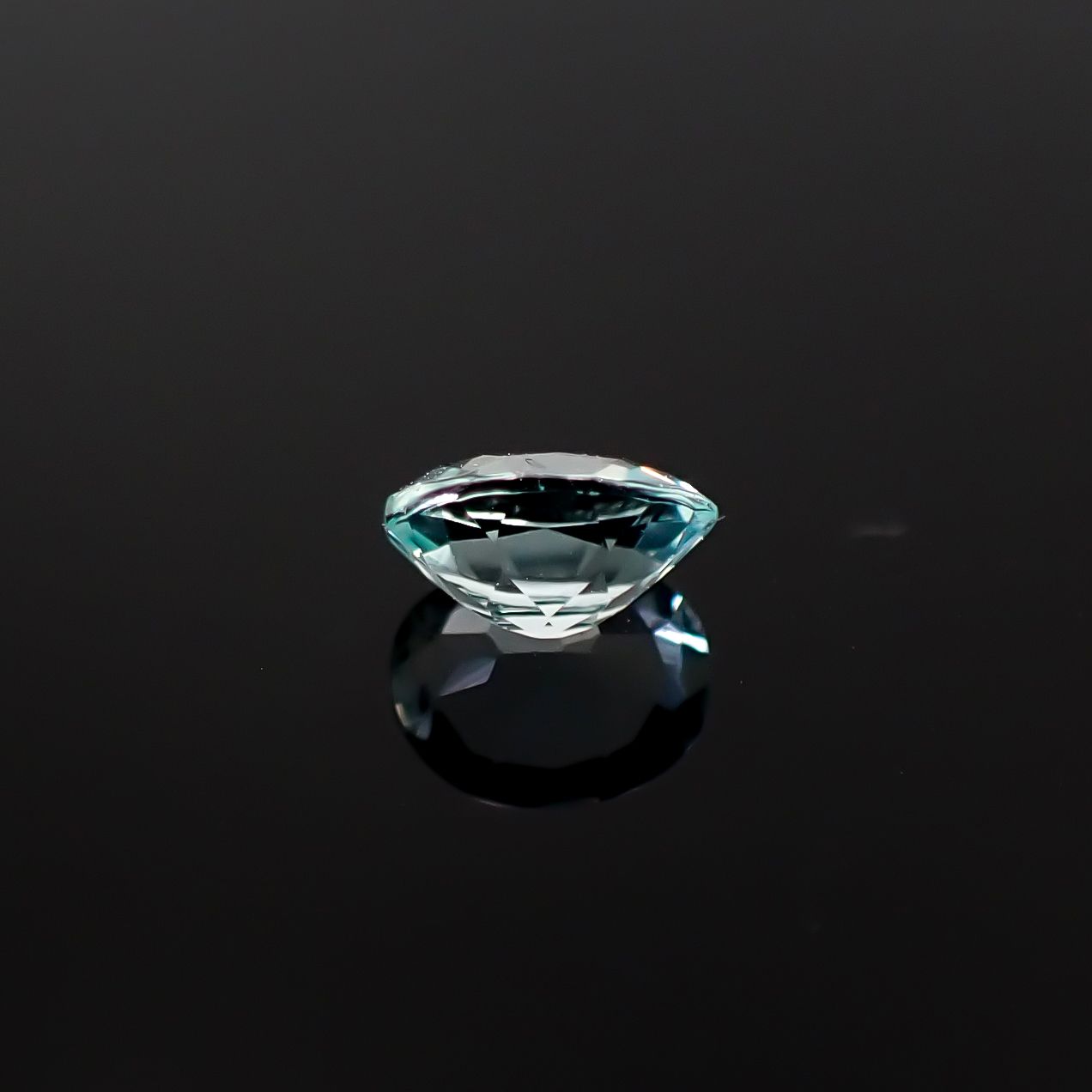 モンテブラサイト(宝石名モンテブラサイト)マダガスカル産 0.35ct 識別済[241229662]5.1x4.1mm前後