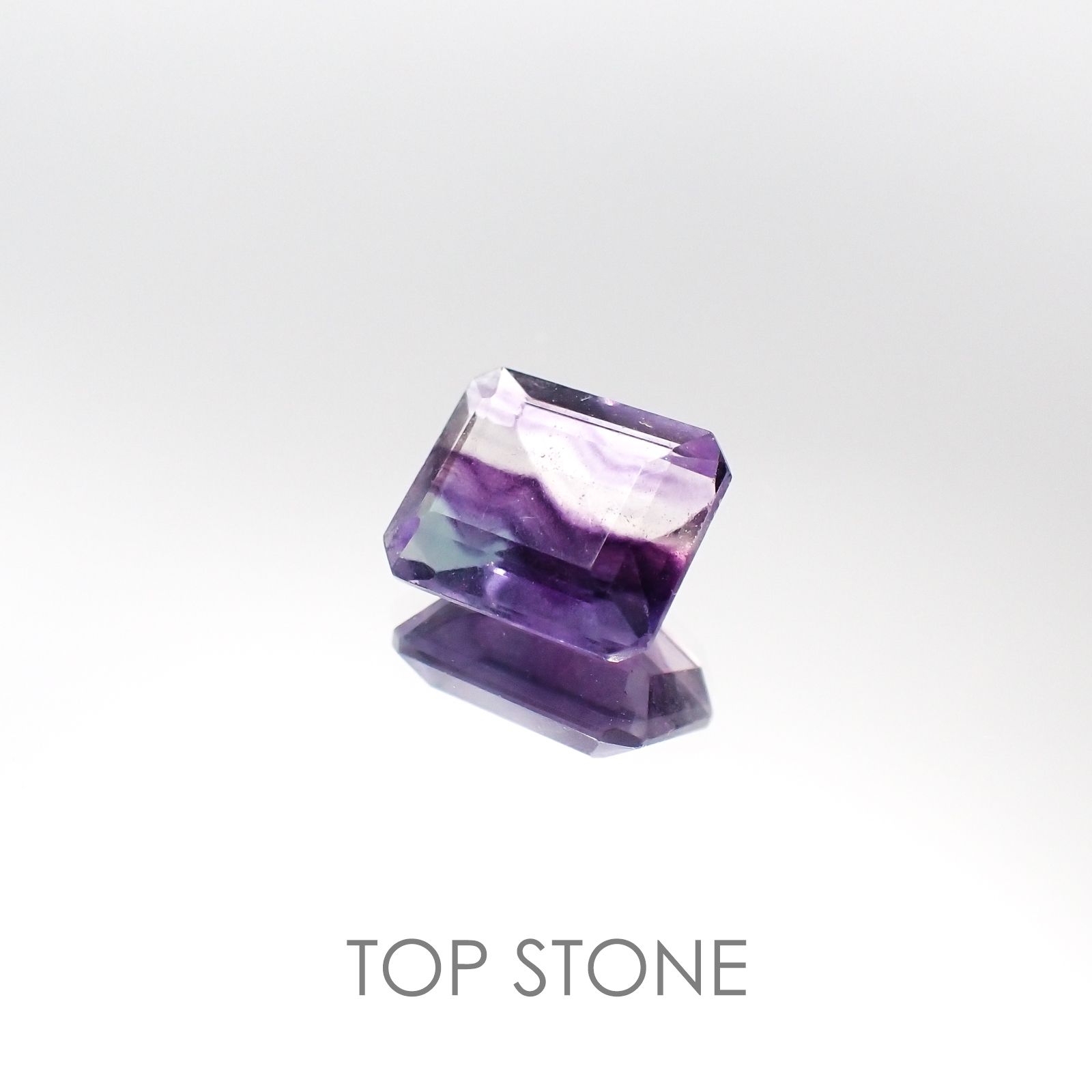 バイカラーフローライト ブラジル産 ルース 3.59ct[20095589]9.9×8.1mm前後