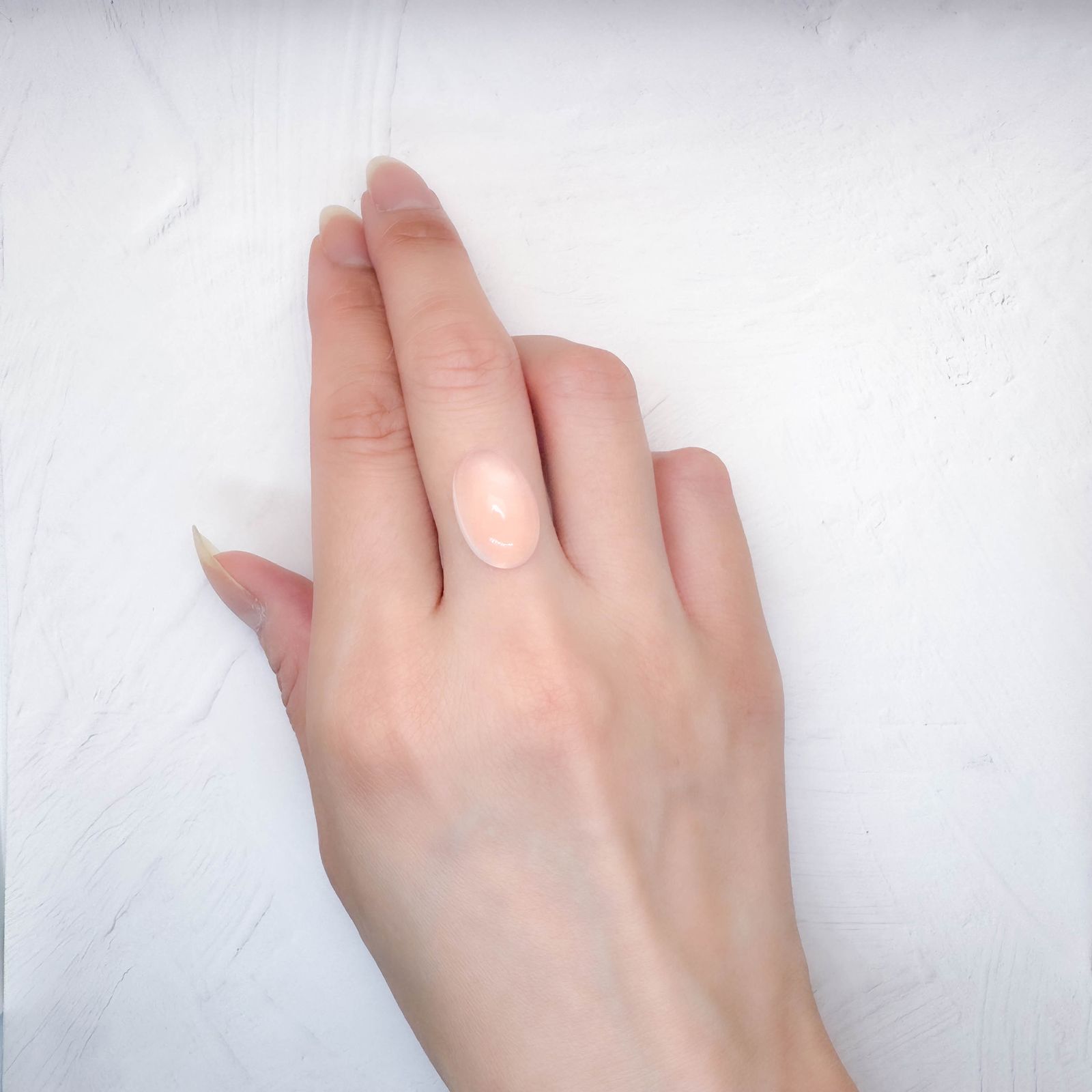 スターローズクォーツ マダガスカル産 9.75ct / 17.1x10.9mm前後 [250730817]