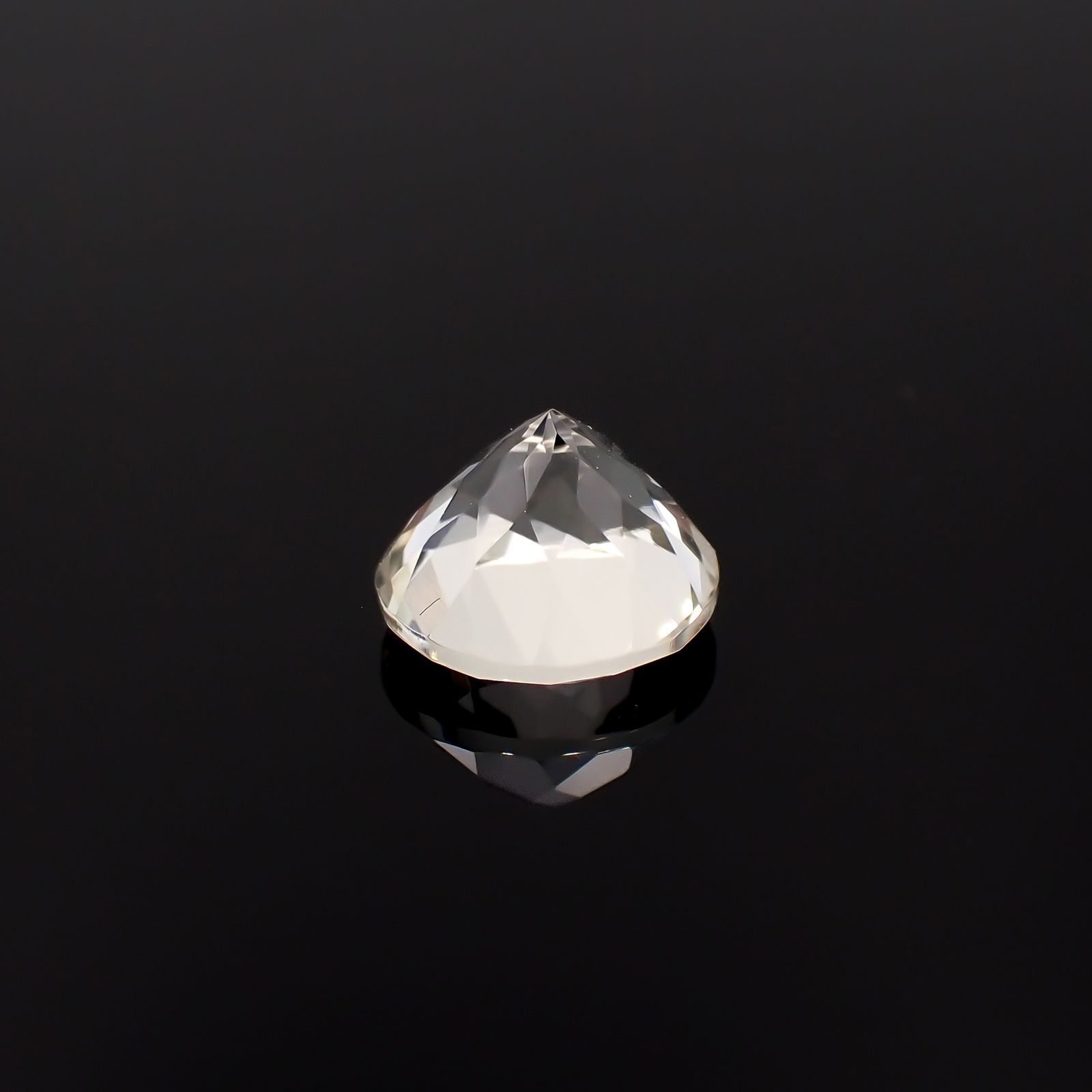 イエロースキャポライト フルオレッセンス(宝石名スキャポライト)タンザニア産 1.20ct 識別済[230722656]7x7mm前後