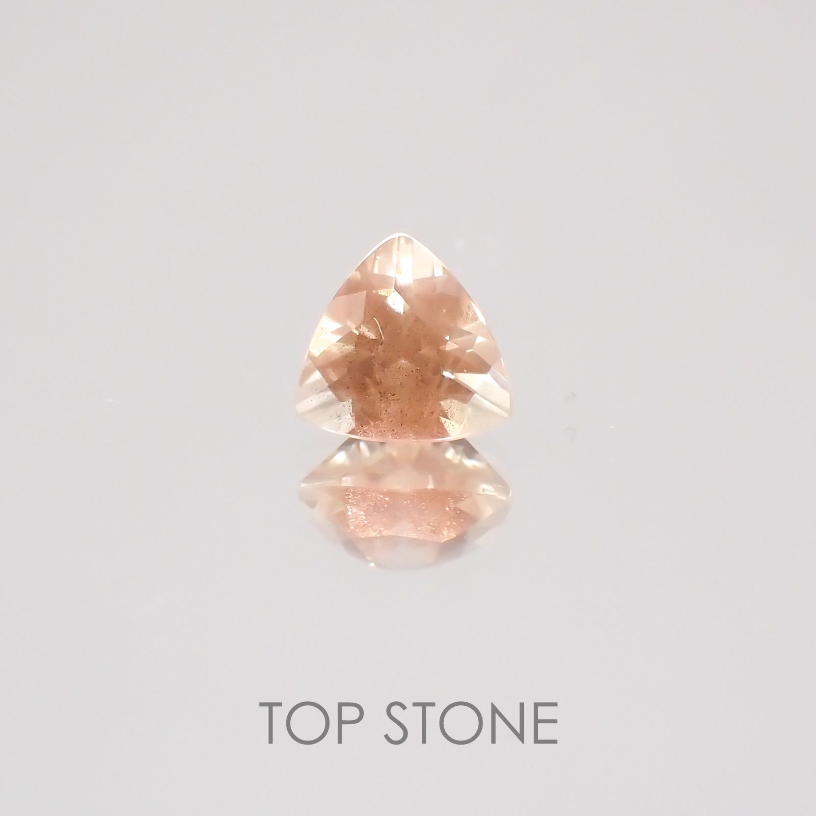 オレゴンサンストーン アメリカ産 ルース 0.48ct[21018888]5×5mm前後