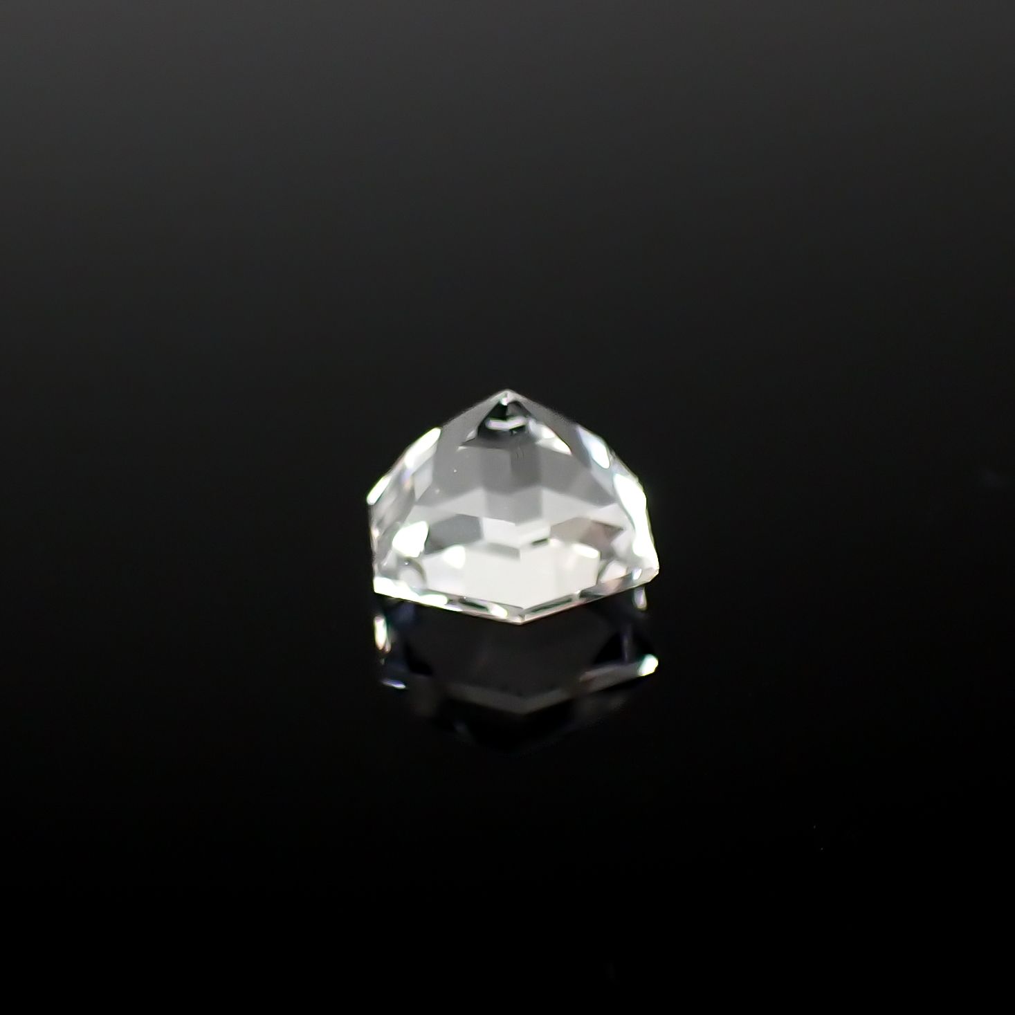 ◇ヘキサゴンカット◇レムリアンシードクリスタル(保証シール付き) ブラジル産 0.94ct[240326838]6x6mm前後