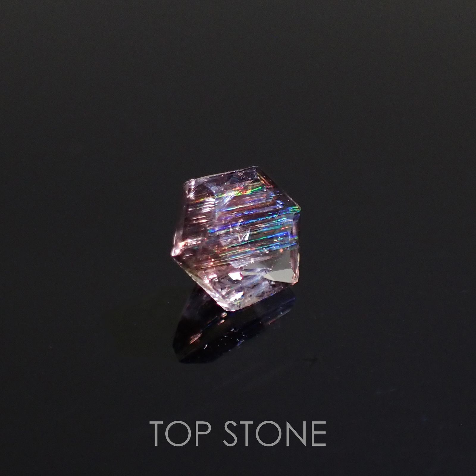 ◇ヘキサゴンカット◇レインボースキャポライト ブラジル産 0.53ct[230320919]4.9x4.8mm前後