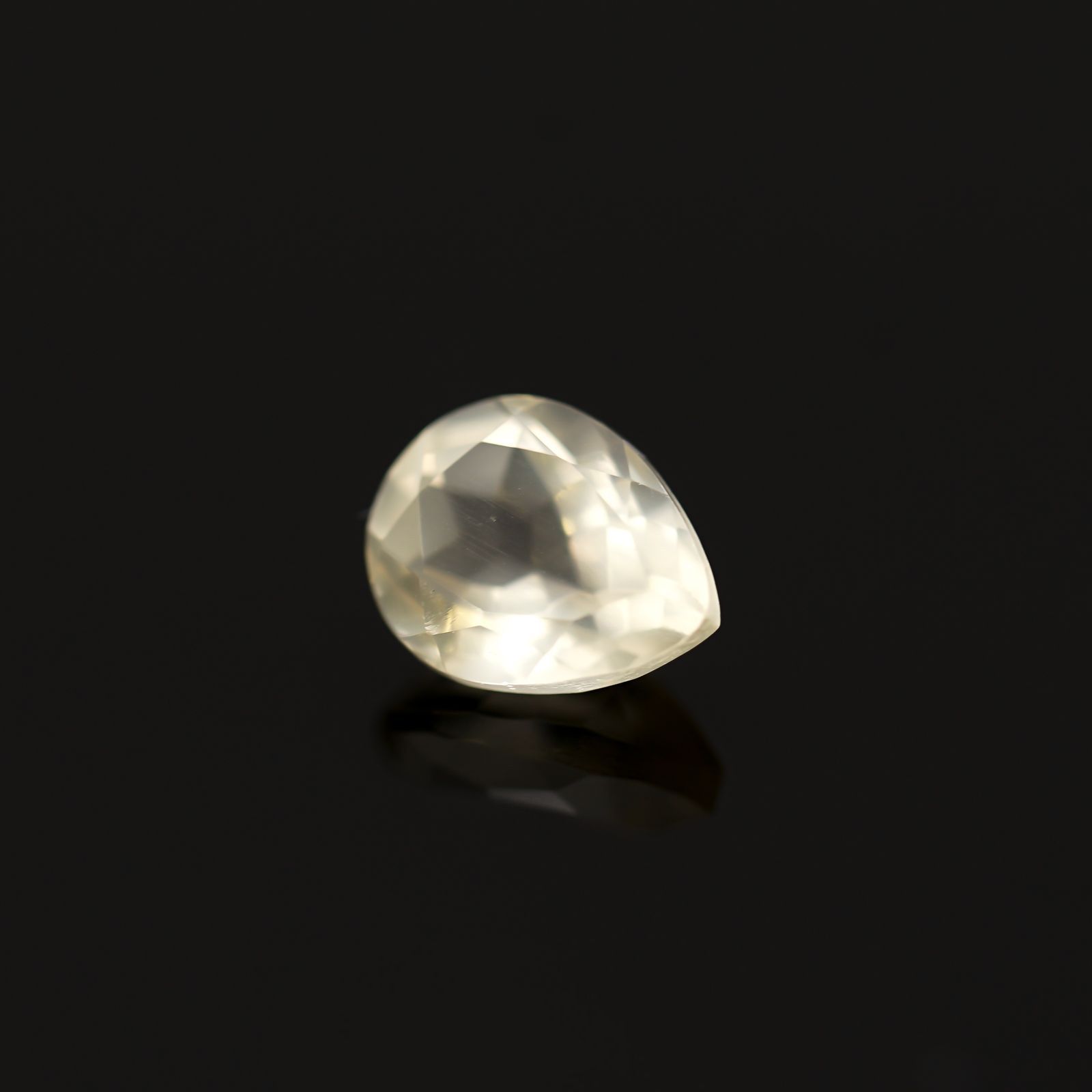 ゴールデンラブラドライト メキシコ産 2.71ct [230220355]10.3x8.1mm前後