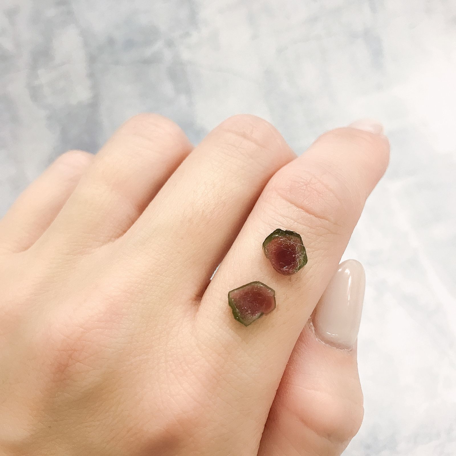 ウォーターメロントルマリン原石スライス 2個セット ブラジル産 2.52ct[220515689]7.6-7.8x6.1-6.4mm前後
