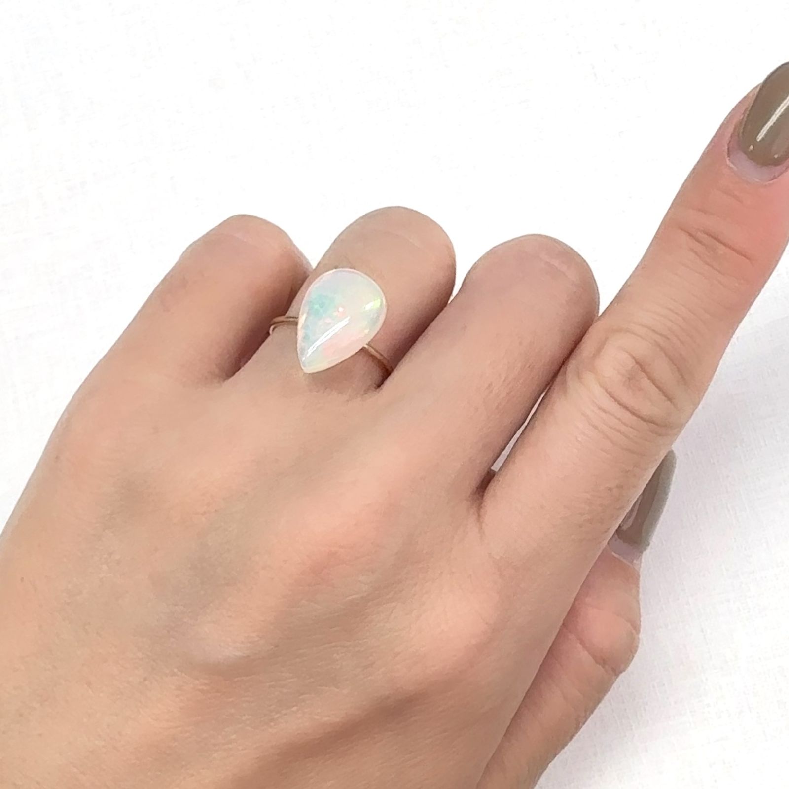 ハニカムオパール エチオピア産 3.48ct[240929029]14.9x10.5mm前後