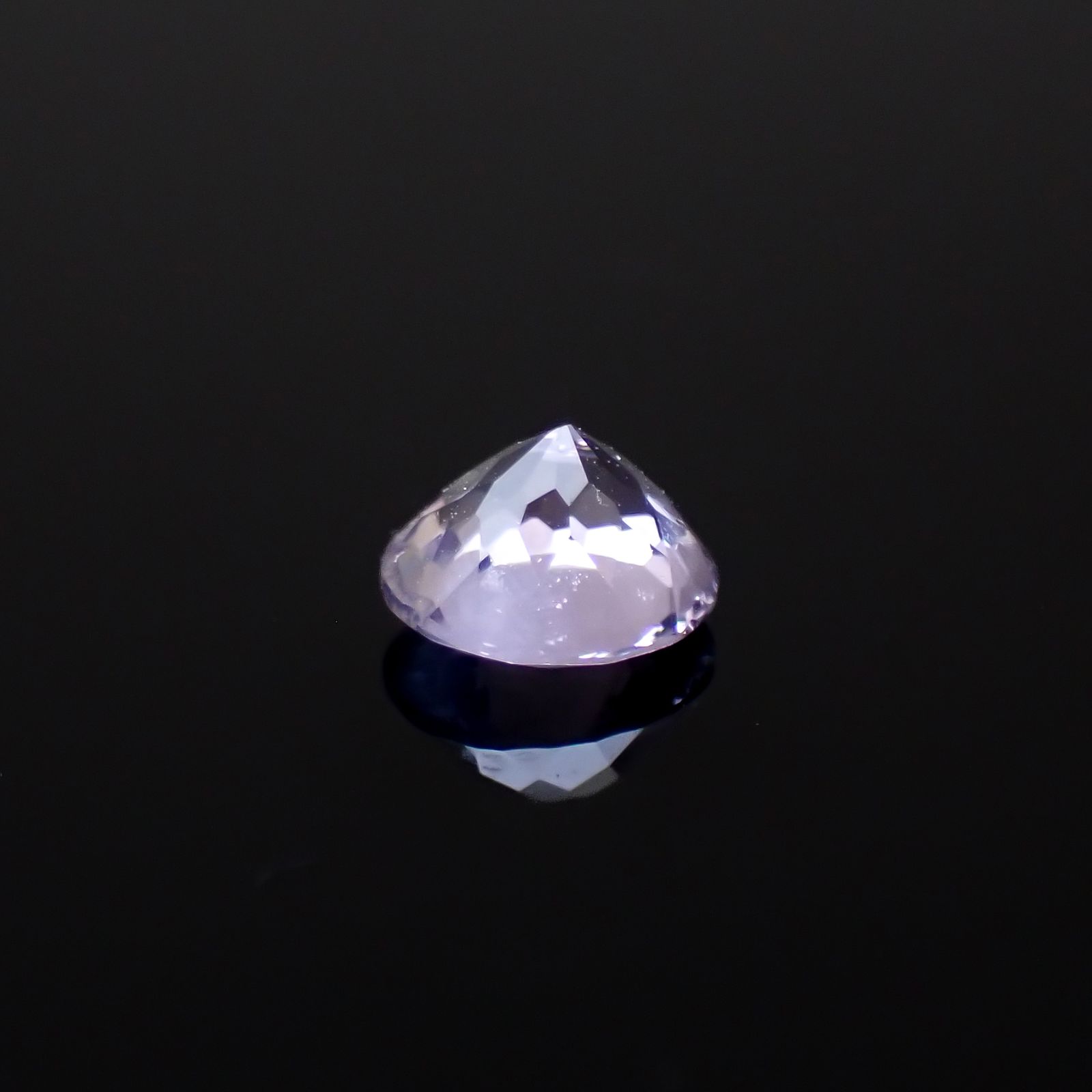 マリアライト(宝石名スキャポライト)スリランカ産 0.32ct 識別済[250330049]4.6x4.5mm前後