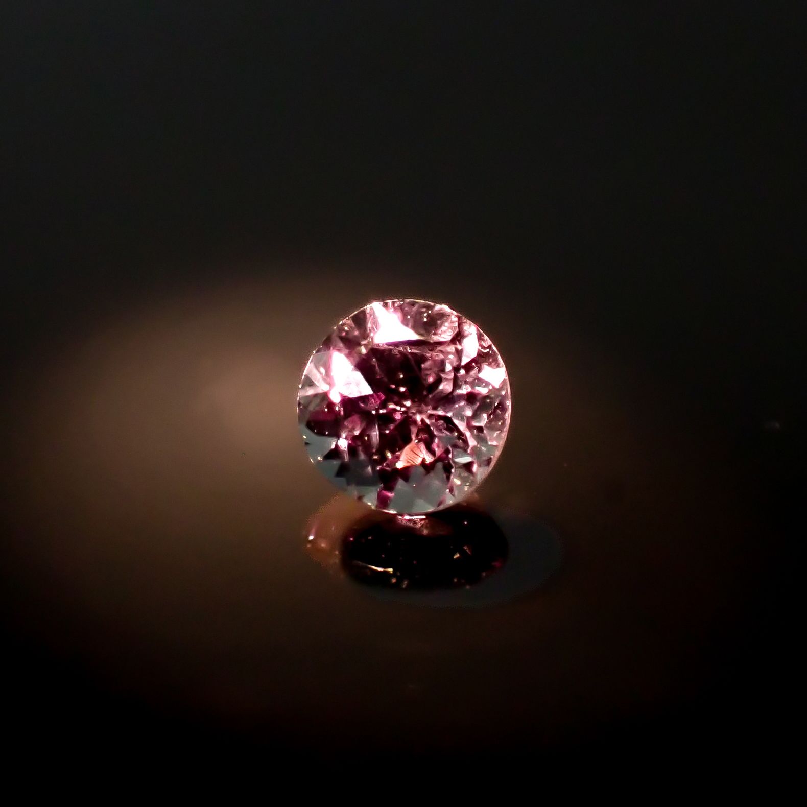 ベキリーブルーガーネット（カラーチェンジガーネット アレキタイプ） マダガスカル・ベキリー産 0.29ct [241229617]3.7x3.7mm前後