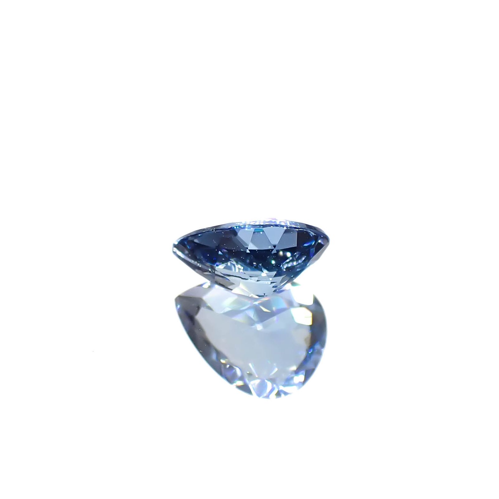 タトゥーアクアマリン ブラジル・ミナスジェライス州タトゥー鉱山産 0.46ct[240627945]6.5x4.9mm前後