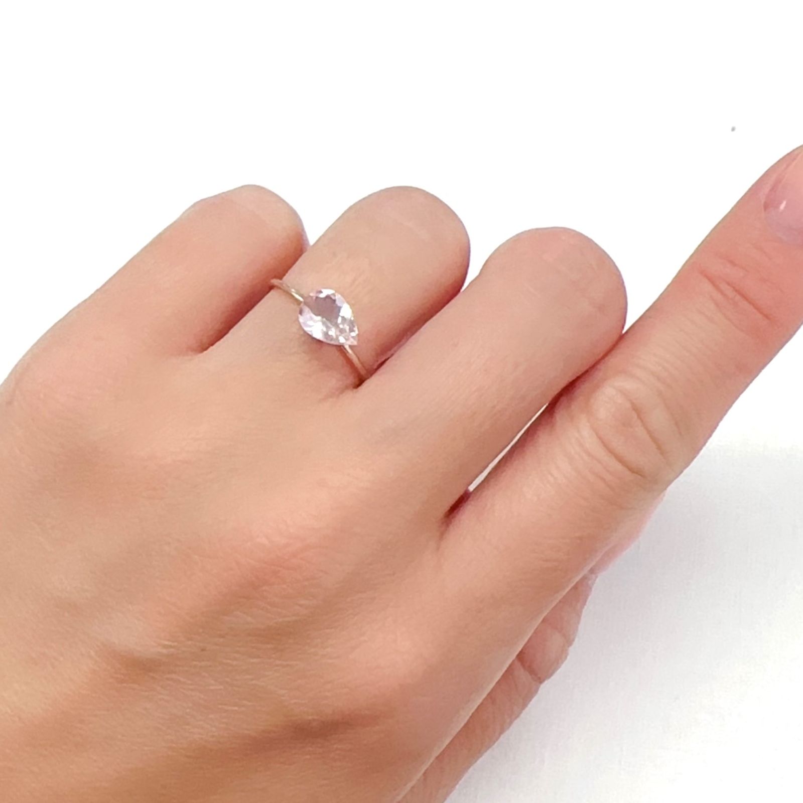 モルガナイト ナイジェリア産 0.80ct[240427161]8x6mm前後
