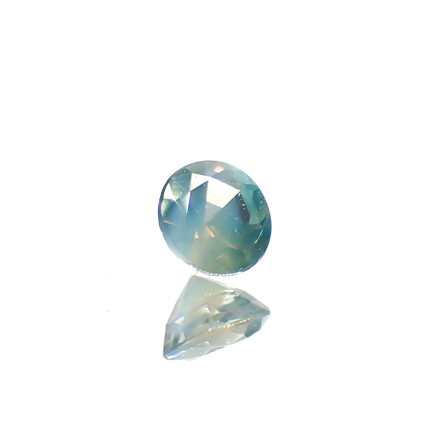 シルキーアレキサンドライト ブラジル・ミナスジェライス州ヘマチタ鉱山産 0.11ct [241129510]2.8x2.8mm前後