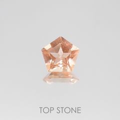 ◇ペンタゴンカット◇オレゴンサンストーンSA(宝石名ラブラドライト) アメリカ・オレゴン州産 0.60ct 識別済[210610973]6.1×6.3mm前後