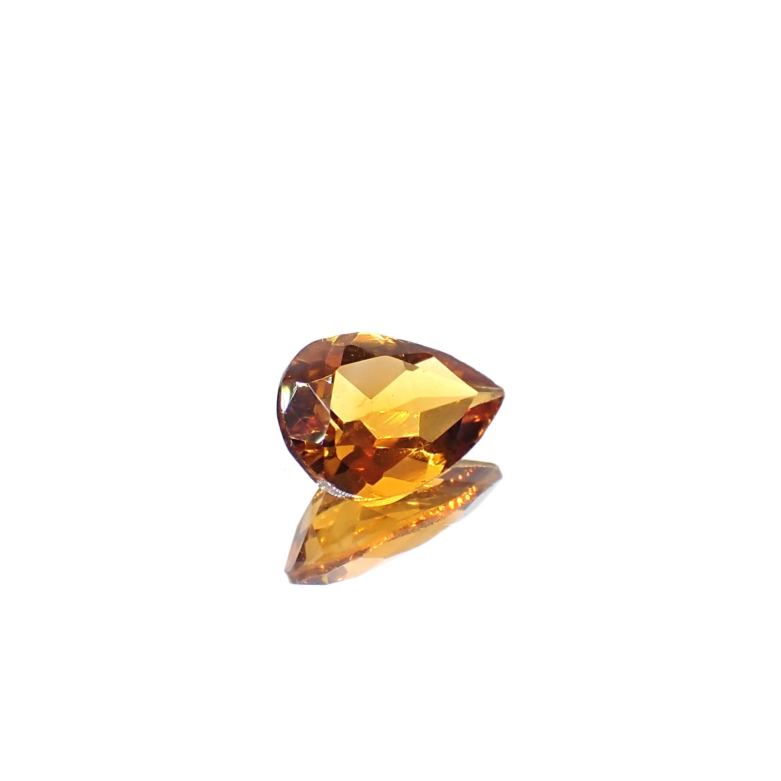 マデイラシトリン ブラジル・ミナスジェライス州産 0.99ct [250630587]8.9x6.1mm前後