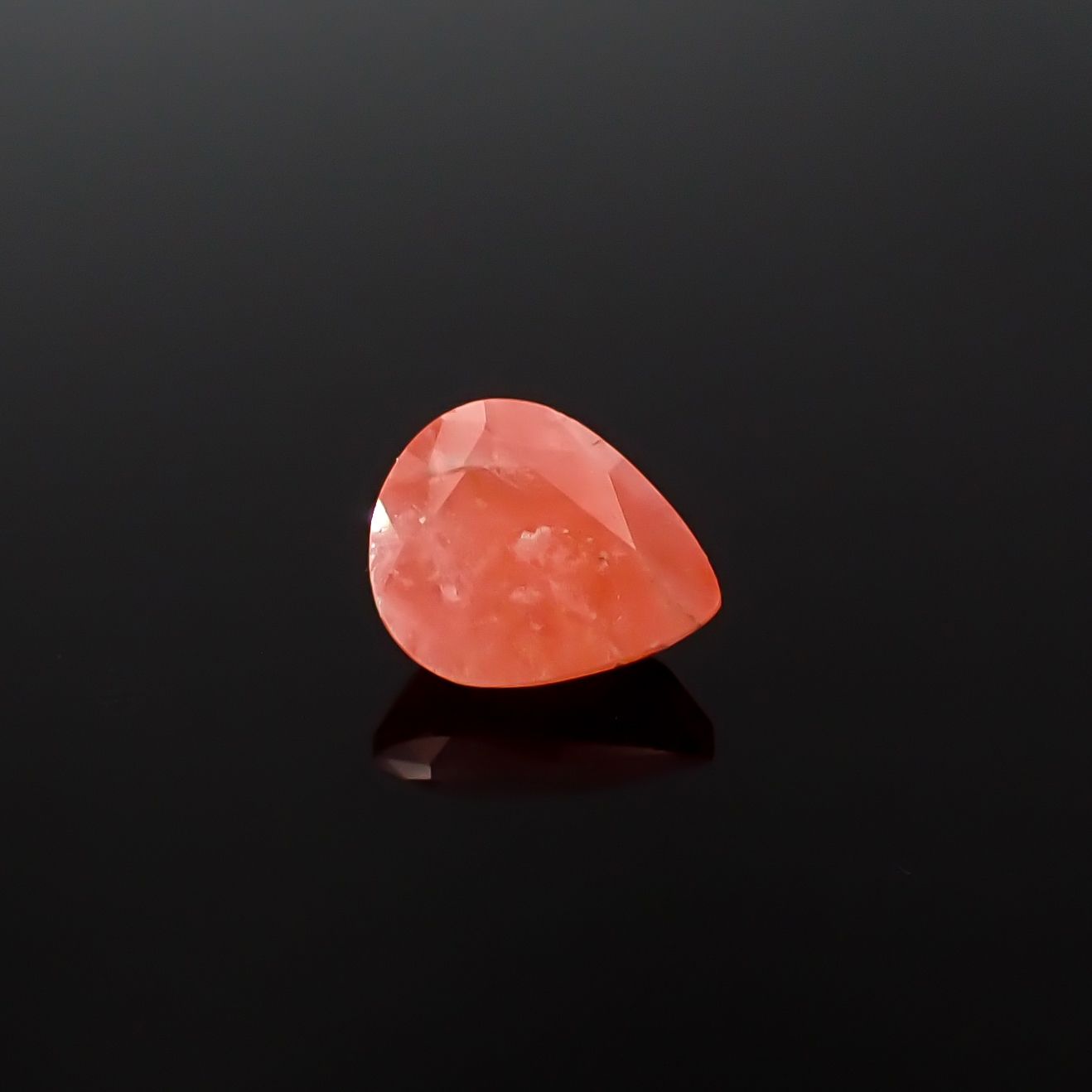 ヴェイリネナイト(宝石名ベイリネイト)パキスタン産 識別済 2.92ct / 10.3x8.4mm前後 [260432002]