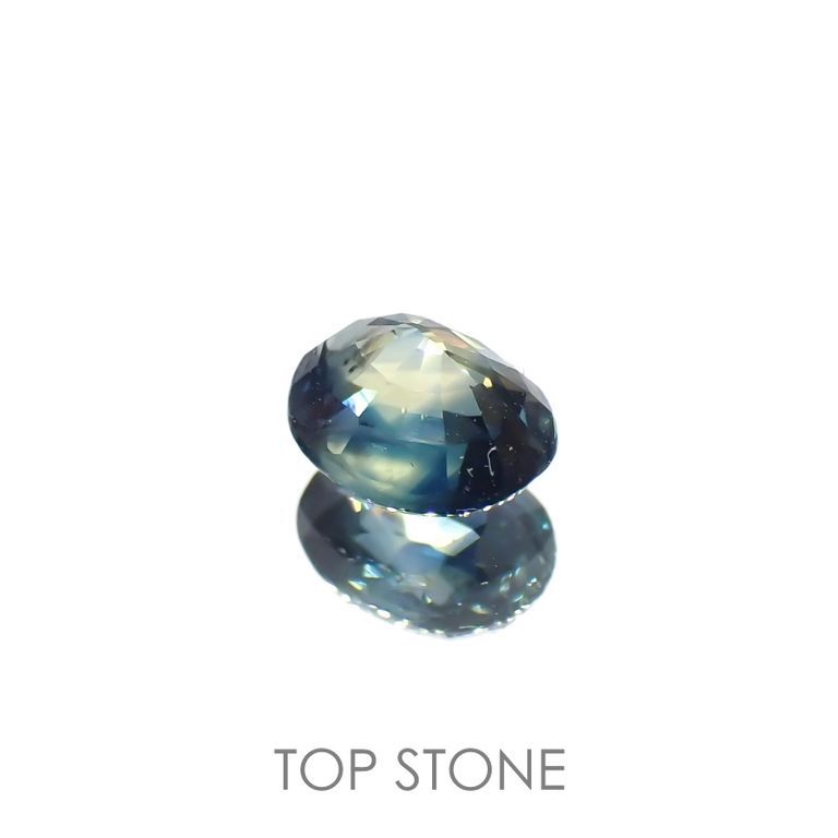 バイカラーサファイア マダガスカル/オーストラリア産 0.51ct[221018232]4.8x3.9mm前後