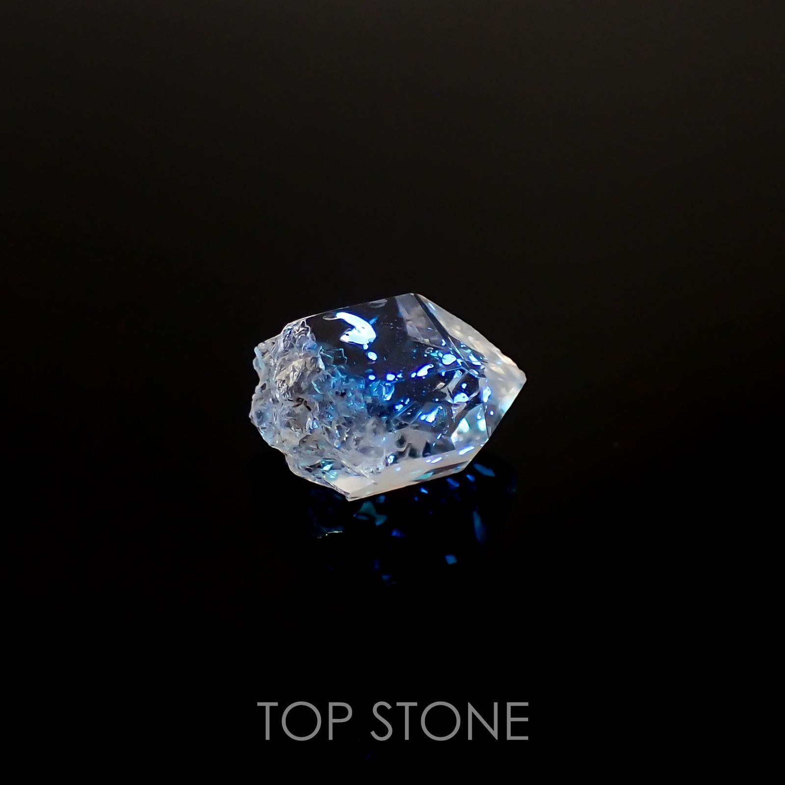オイルインクォーツ 原石パキスタン産 10.06ct[220515870]15.5x11.2mm前後
