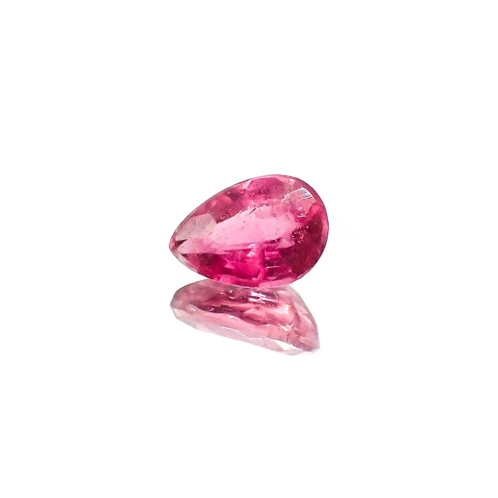 ピンクトルマリン(宝石名ピンク・トルマリン)ブラジル産 識別済 0.73ct / 7.1x4.9mm前後 [230722941]