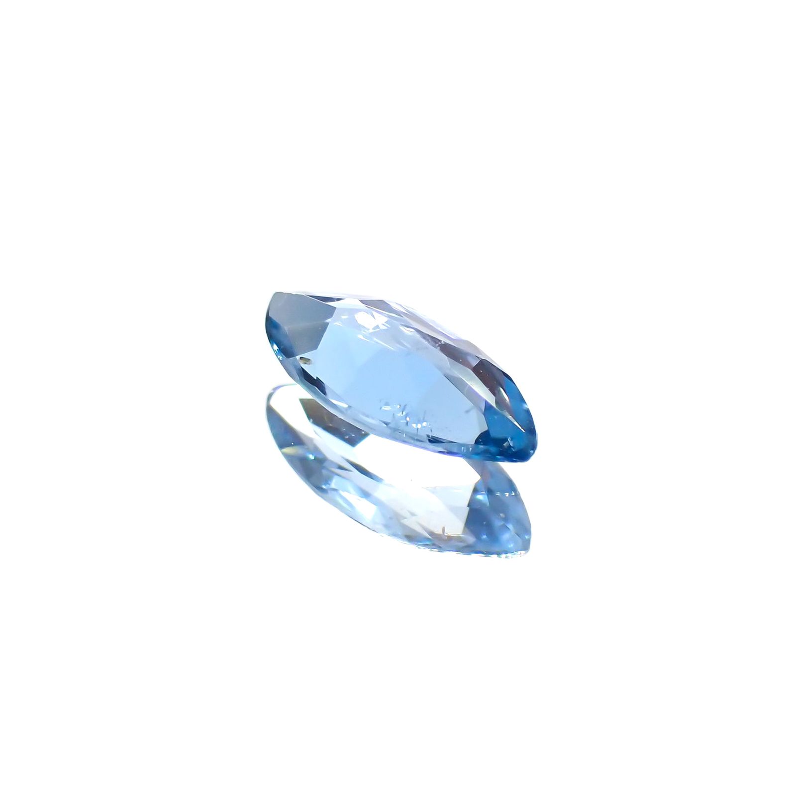 サンタマリアアクアマリン ブラジル産 0.26ct [220114042]6.8x3.4mm前後