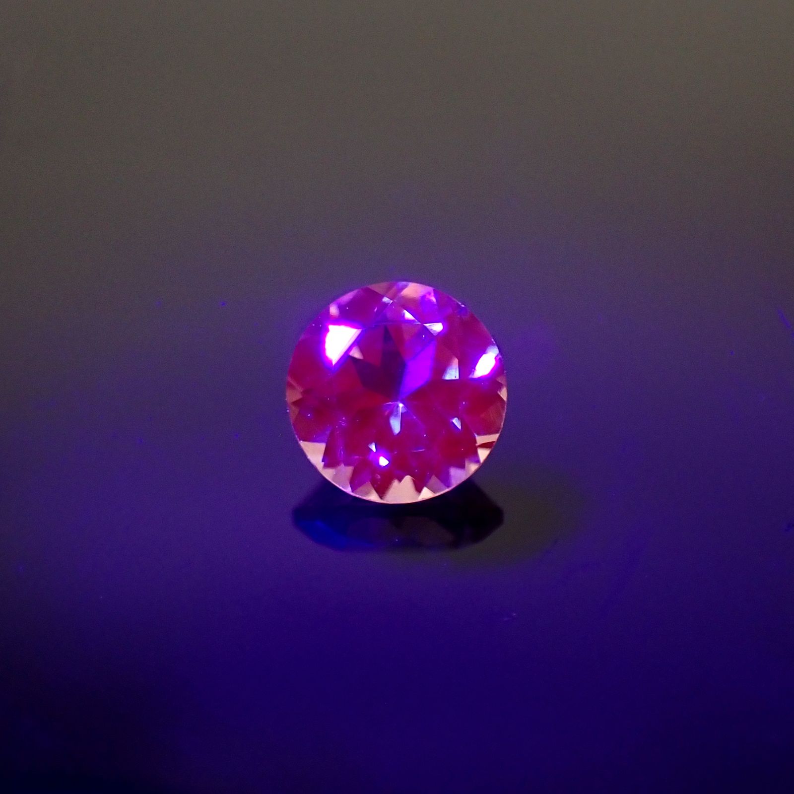 ドラゴンガーネット タンザニア産 0.59ct[231224544]5x5mm前後