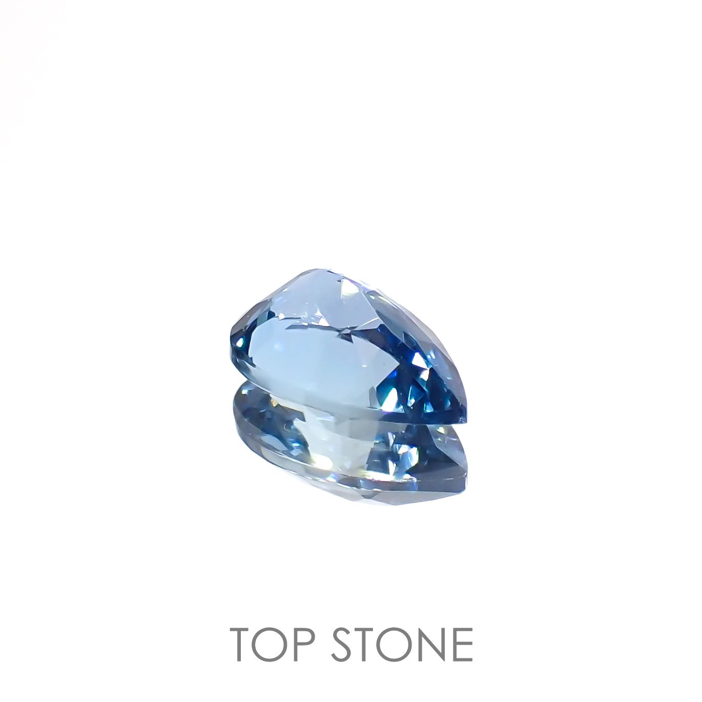 アクアマリン(宝石名アクアマリン)ナイジェリア産 0.76ct 識別済[220817383]8.1x5.1mm前後