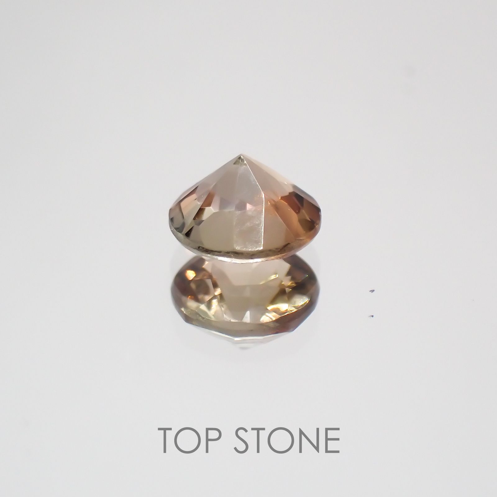 バイカラーアンダリュサイト スリランカ産 ルース 0.44ct[21059872]4.9×4.9mm前後