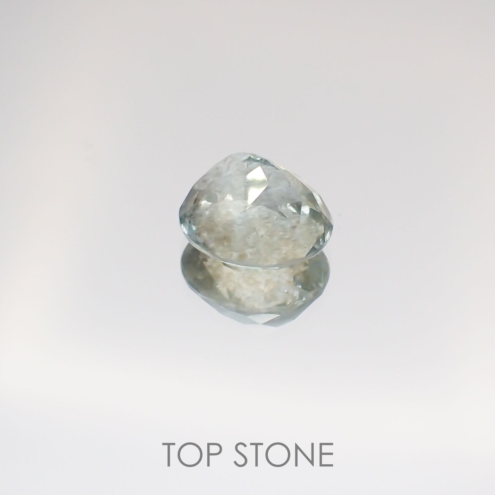 アベンチュリンアクアマリン ブラジル産 ルース 3.4ct[210510790]10.3×9.3mm前後