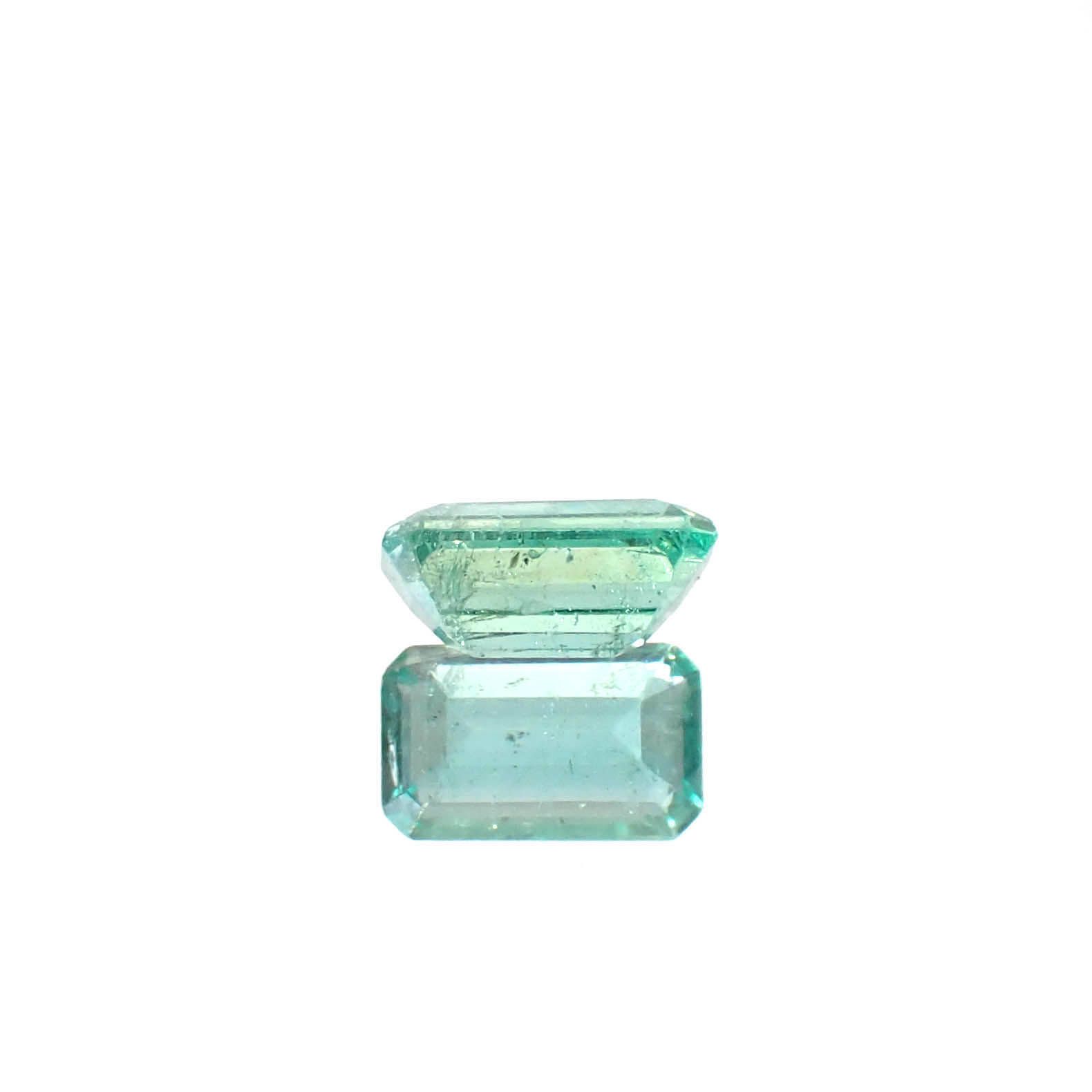 エメラルド ザンビア産 0.27ct [250430235]5x2.9mm前後