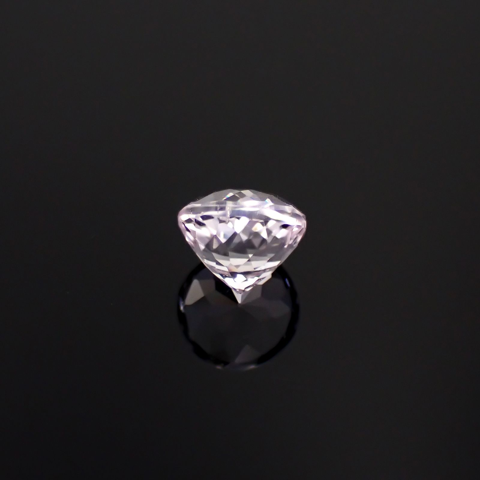 クンツァイト アフガニスタン産 1.04ct[231224777]5.9x5.8mm前後